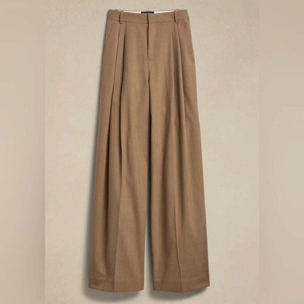 Banana Republic Siena Wide-Leg Italian Wool Pants - Camel - Size: 2 - Like New! - Picture 5 of 11